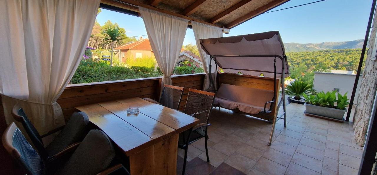 Apartmani Dutkovic Vrboska Zewnętrze zdjęcie
