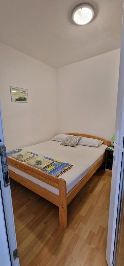 Apartmani Dutkovic Vrboska Zewnętrze zdjęcie