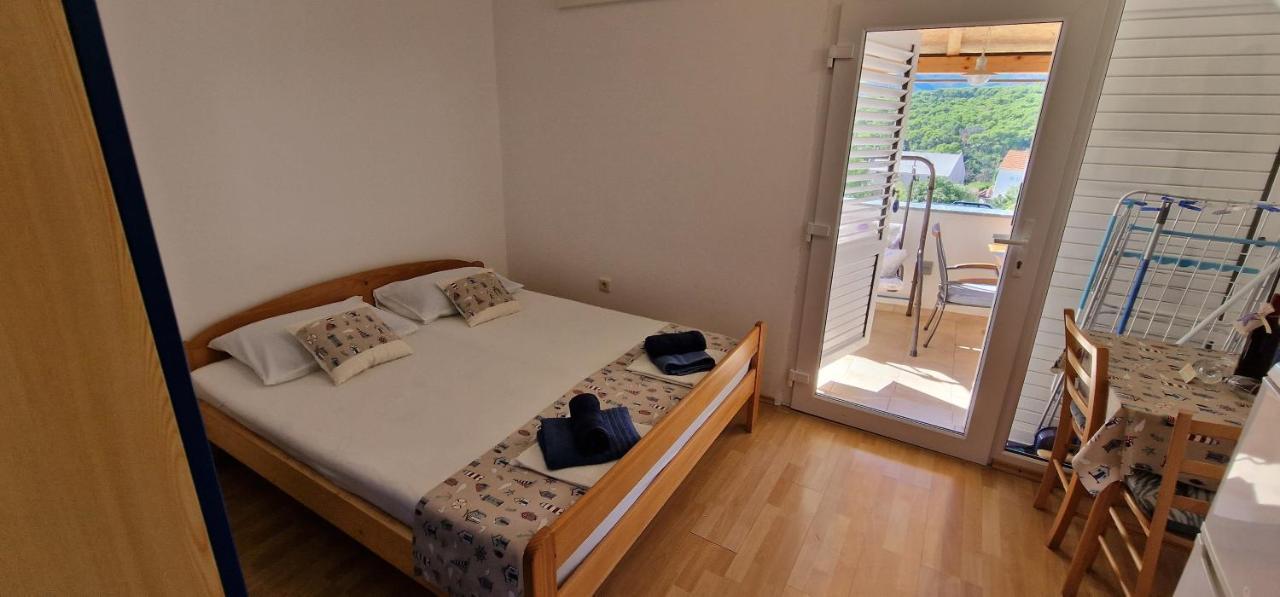 Apartmani Dutkovic Vrboska Zewnętrze zdjęcie