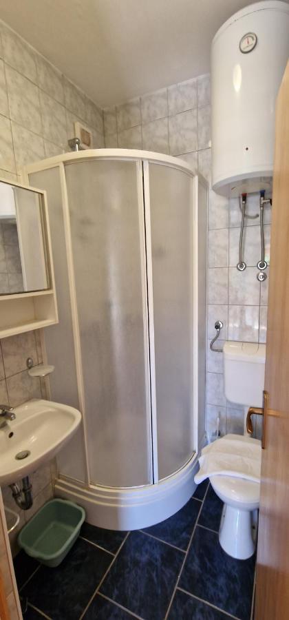 Apartmani Dutkovic Vrboska Zewnętrze zdjęcie