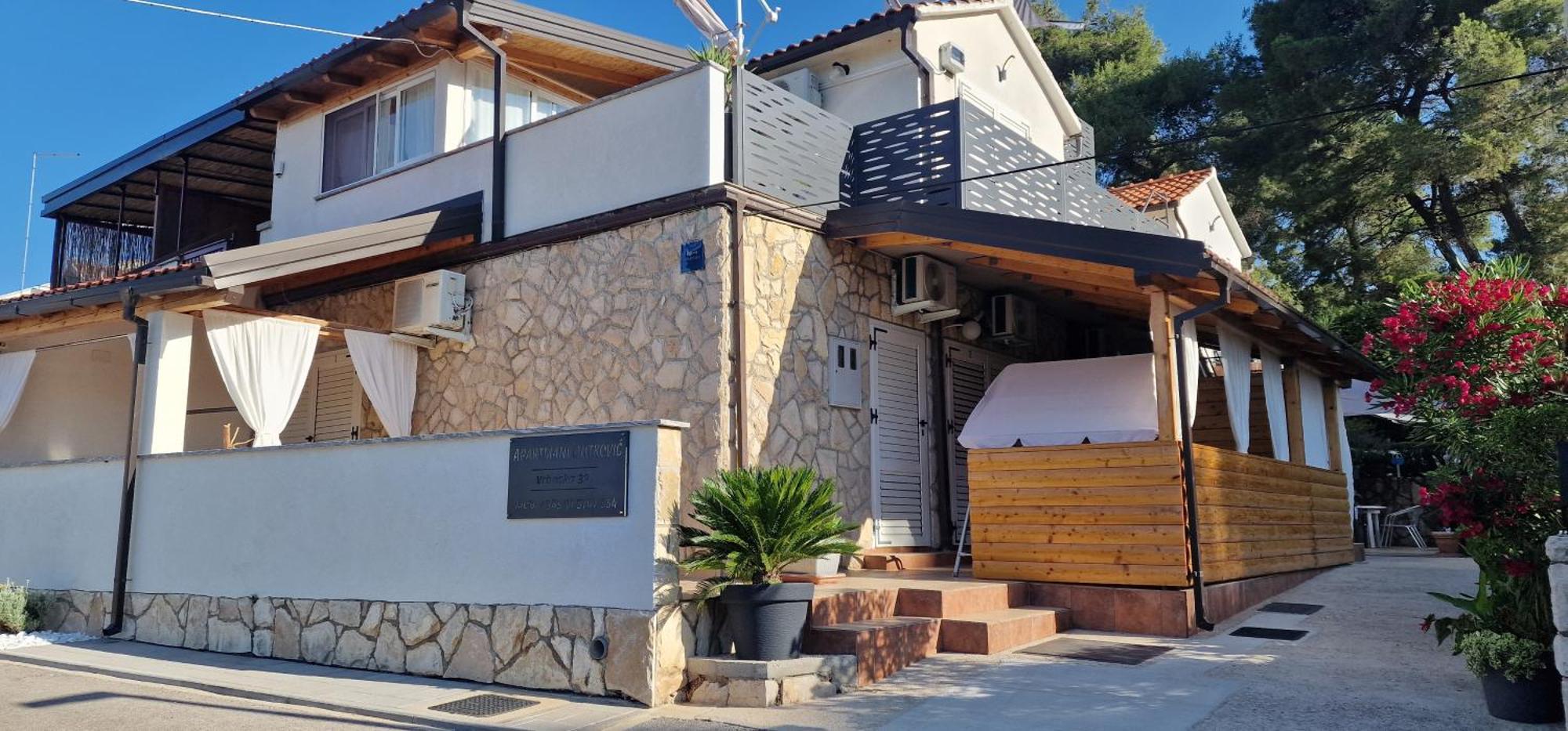 Apartmani Dutkovic Vrboska Zewnętrze zdjęcie